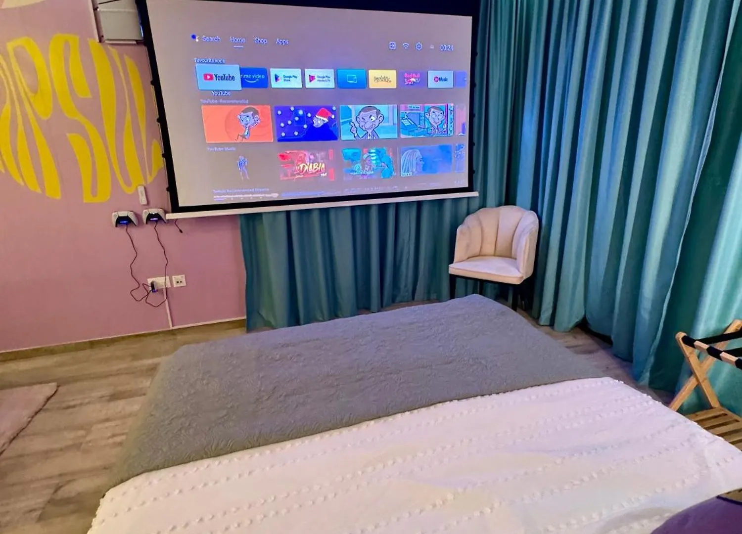 דירות דובאי Capsule Flora Business Bay View Burj Khalifa-Pool Table-Game Arcade-Projector-Playstation 5