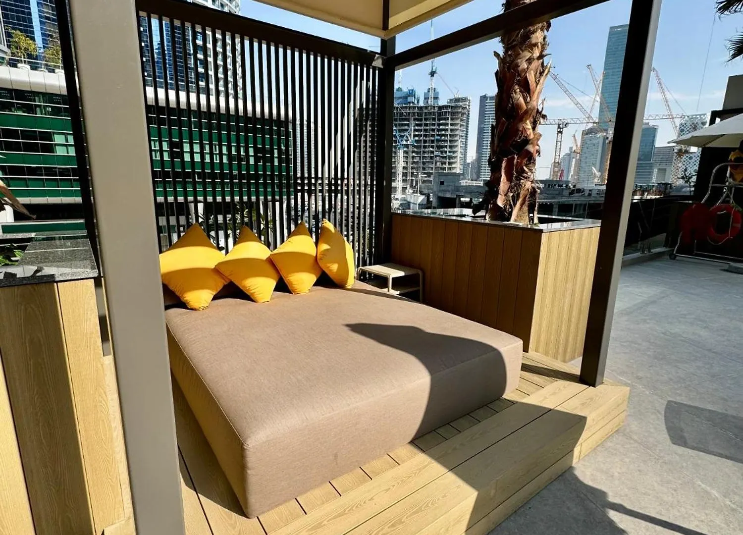 דירות דובאי Capsule Flora Business Bay View Burj Khalifa-Pool Table-Game Arcade-Projector-Playstation 5